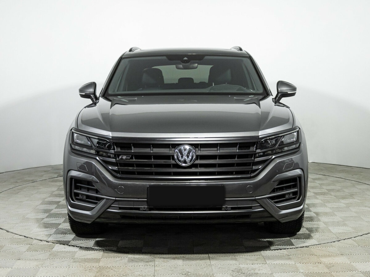 Купить Volkswagen Touareg III, 2018, 113 000 км, фото №2