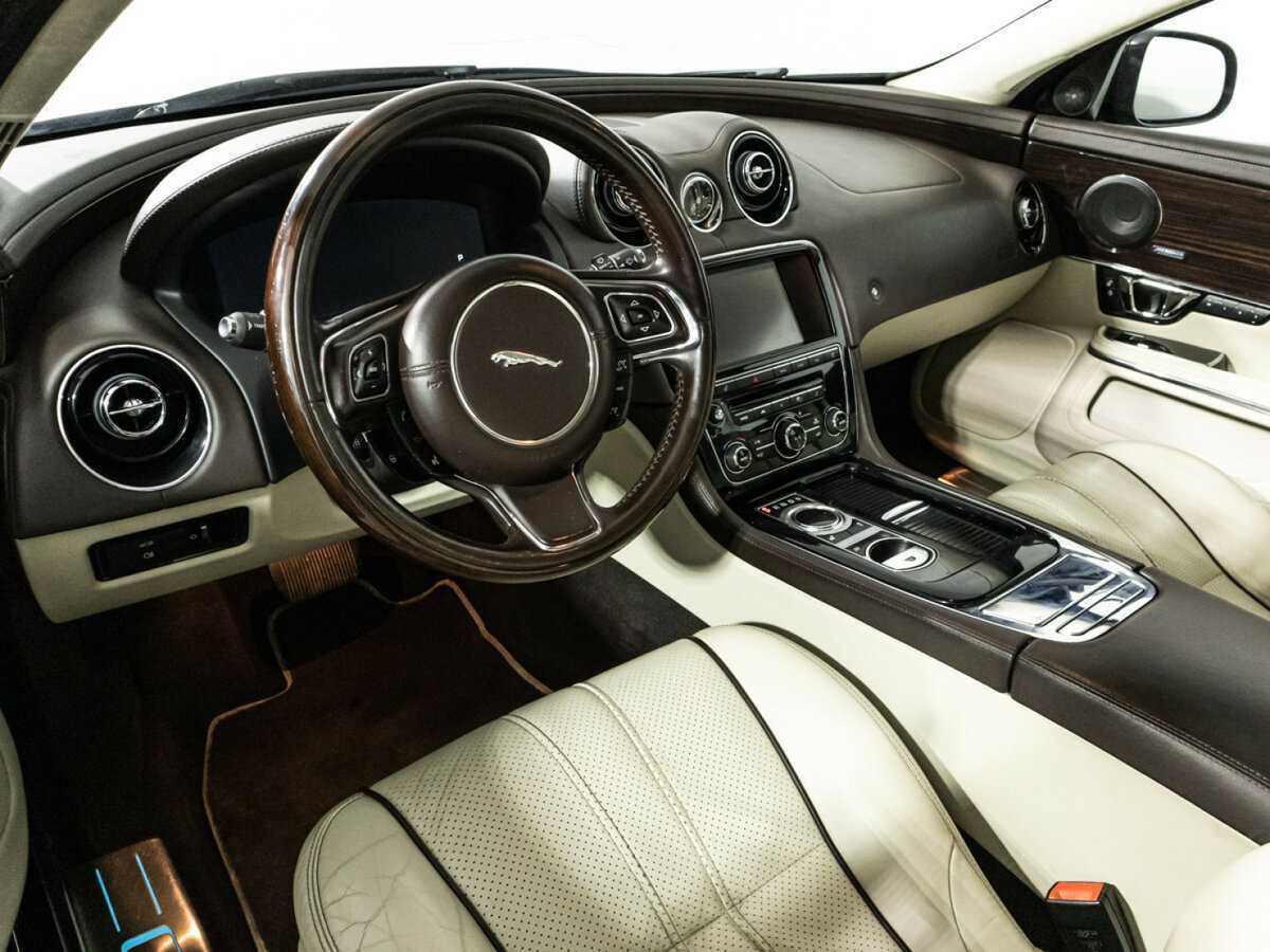 Купить Jaguar XJ, 2015, 189 205 км, фото №9