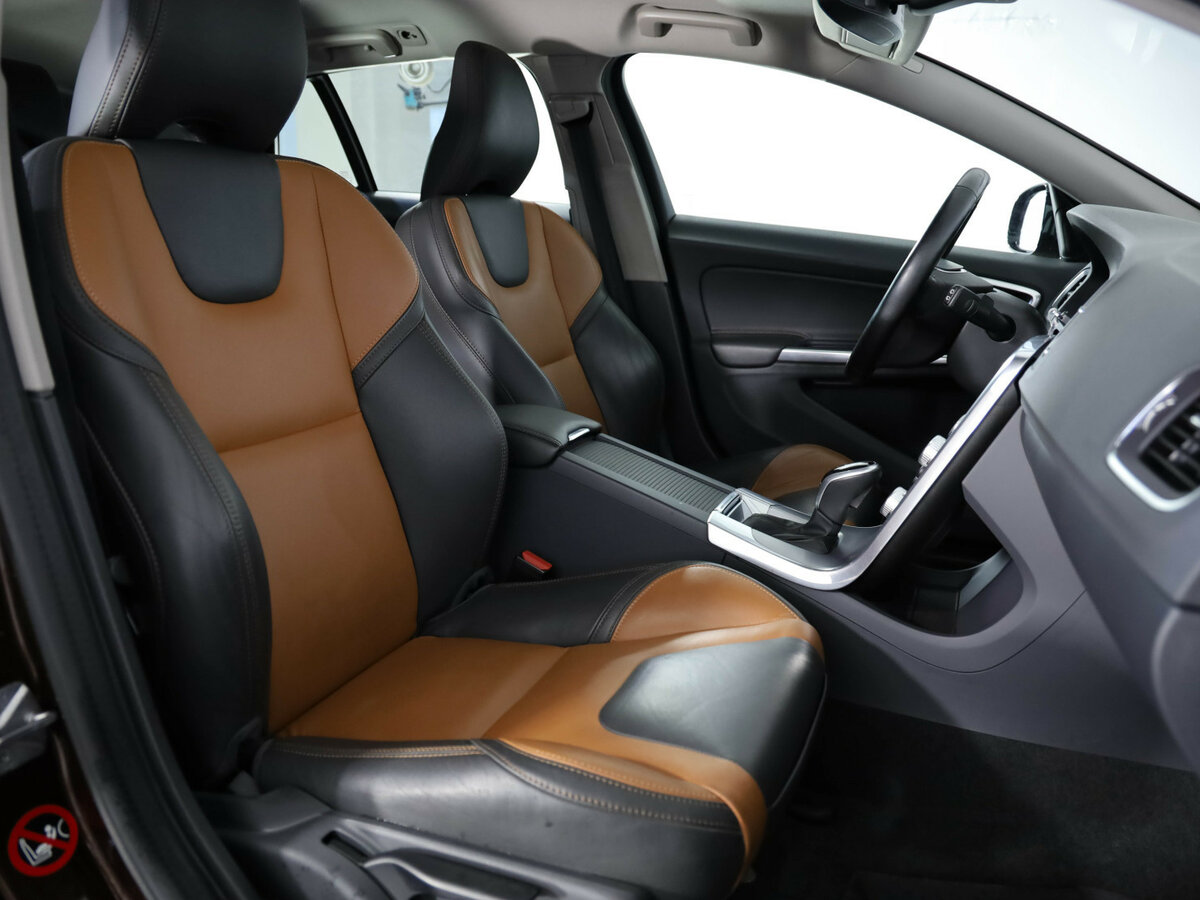 Купить Volvo V60 Cross Country I, 2017, 187 649 км, фото №15