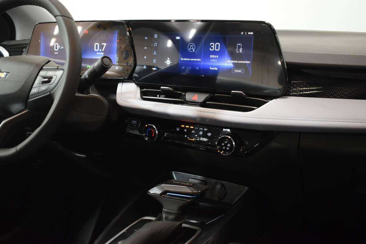 Купить Chevrolet Monza, 2023, 153 км, фото №12