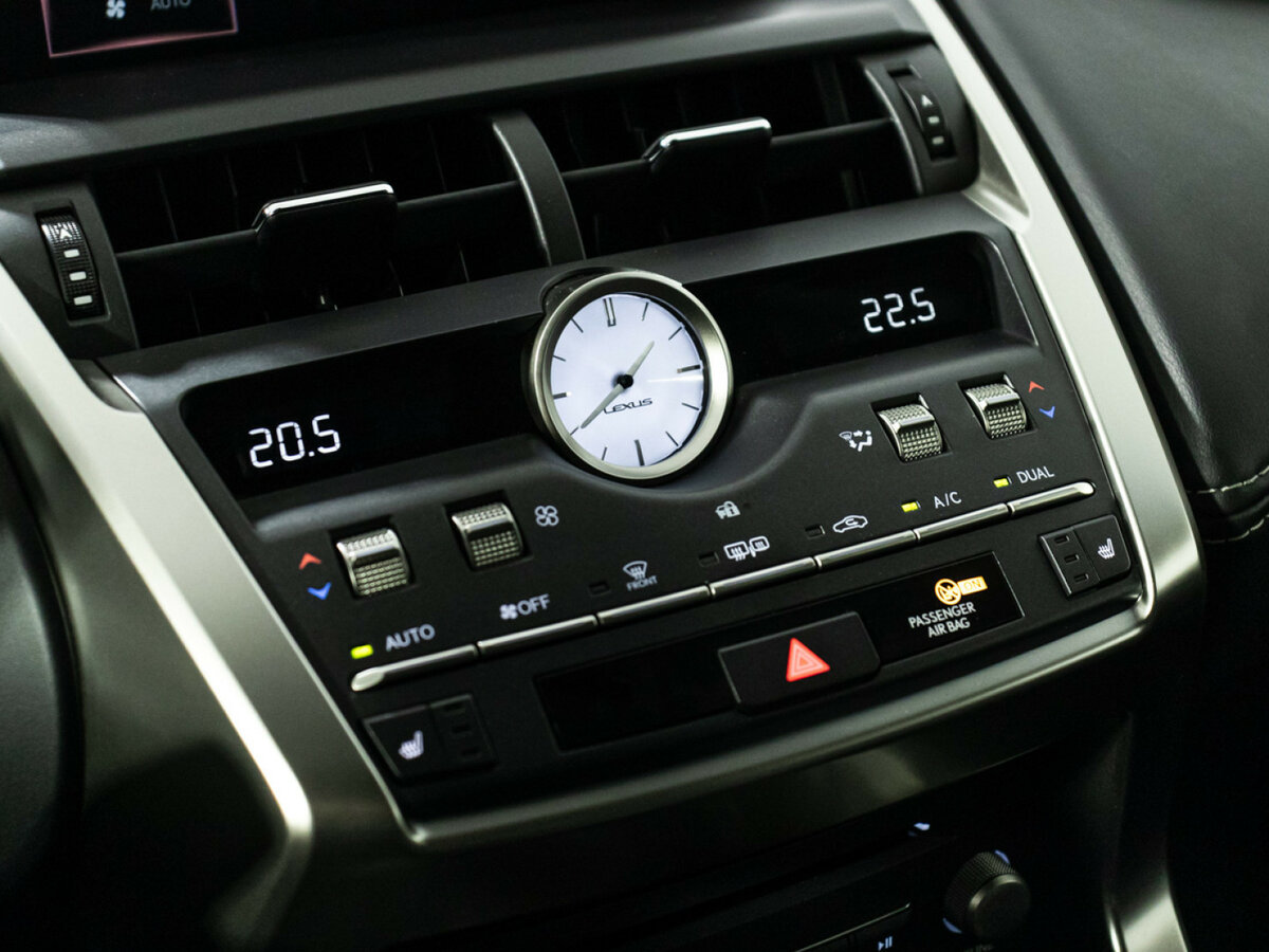 Купить Lexus NX 200 I Рестайлинг, 2019, 22 287 км, фото №16
