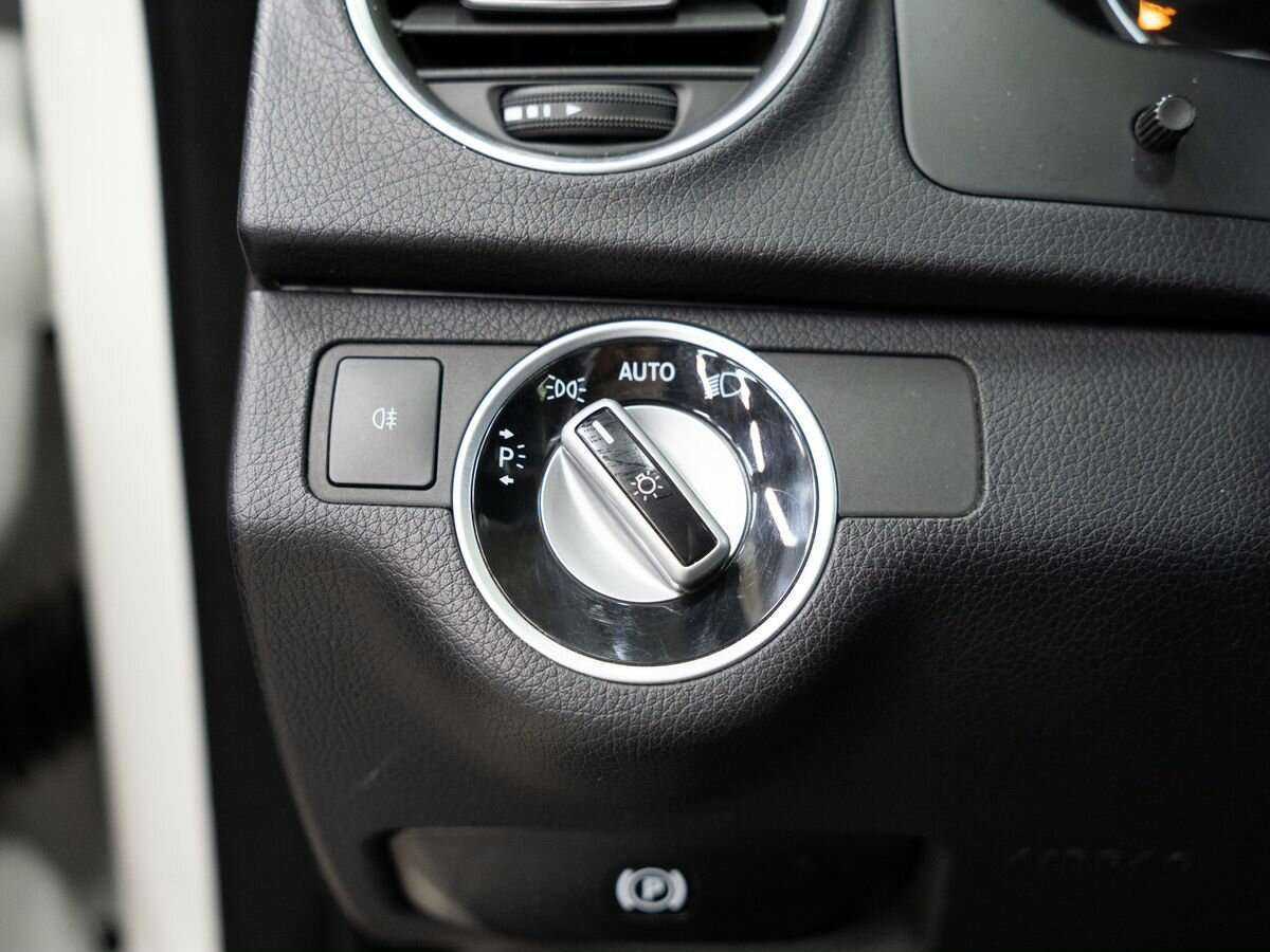 Купить Mercedes-Benz C-Класс 180, 2012, 131 800 км, фото №16