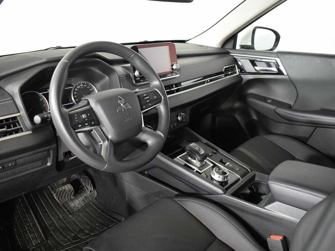 Купить Mitsubishi Outlander, 2022, 33 км, фото №10