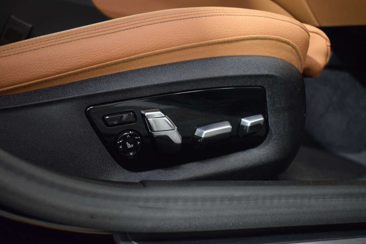 Купить BMW 5 серии 520i, 2023, 11 731 км, фото №21