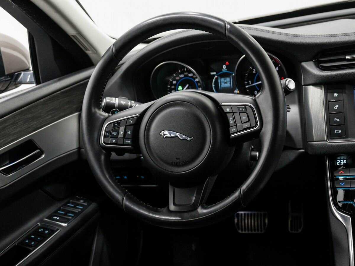 Купить Jaguar XF, 2016, 142 000 км, фото №12