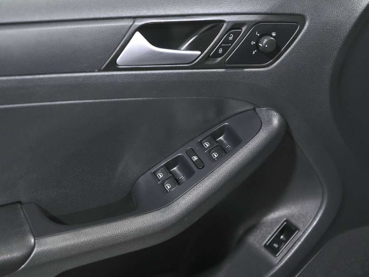 Купить Volkswagen Jetta, 2013, 182 000 км, фото №12
