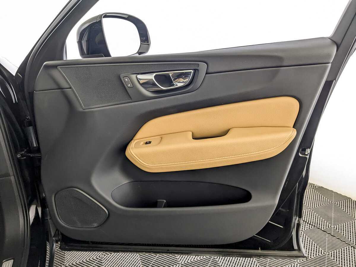 Купить Volvo XC60, 2018, 68 836 км, фото №24