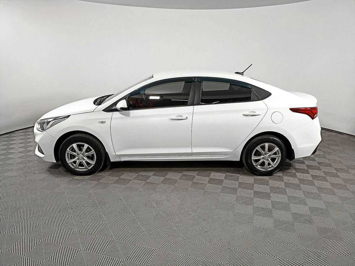 Купить Hyundai Solaris, 2017, 31 000 км, фото №8