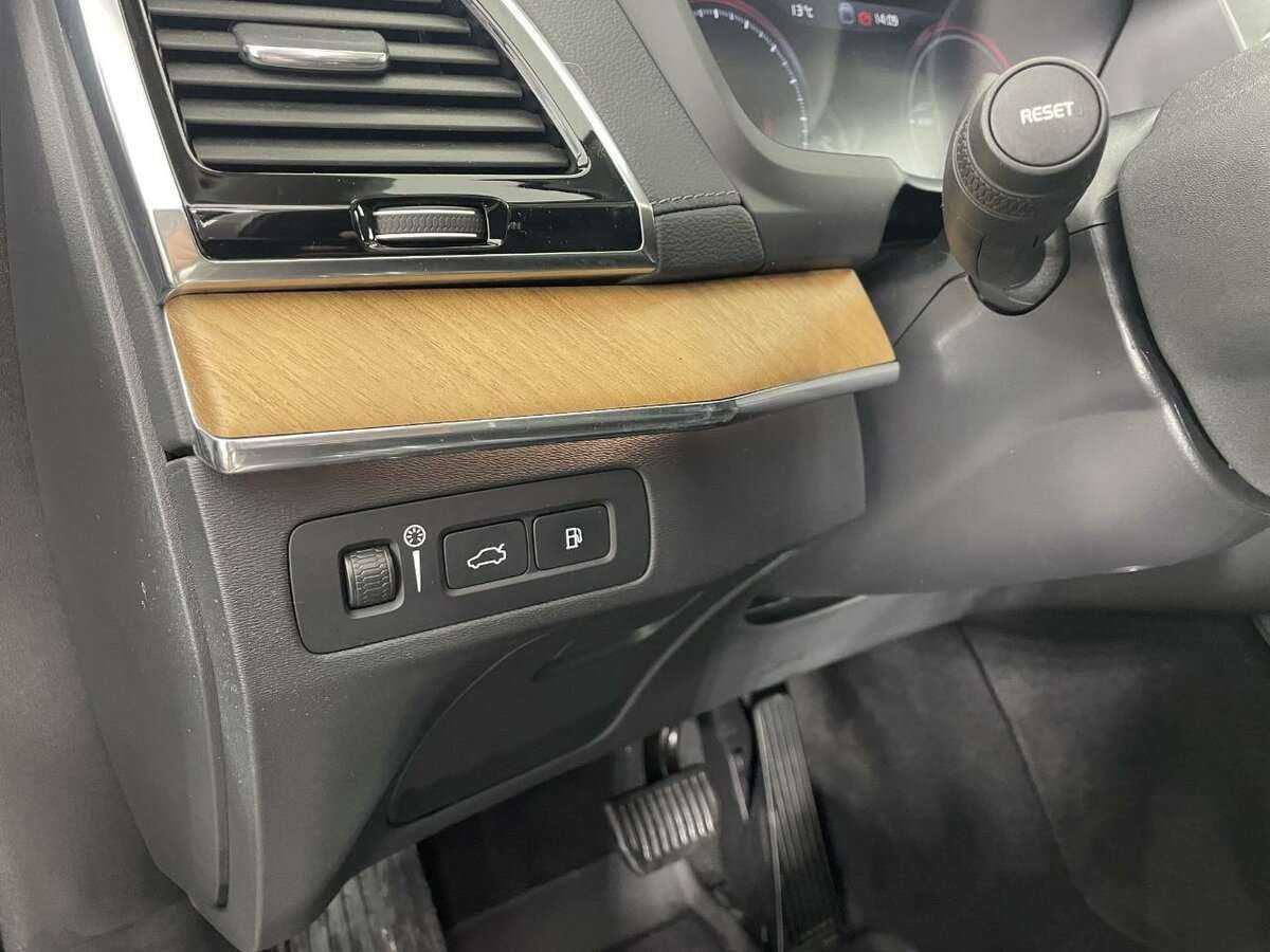 Купить Volvo XC90 Recharge, 2021, 51 102 км, фото №9
