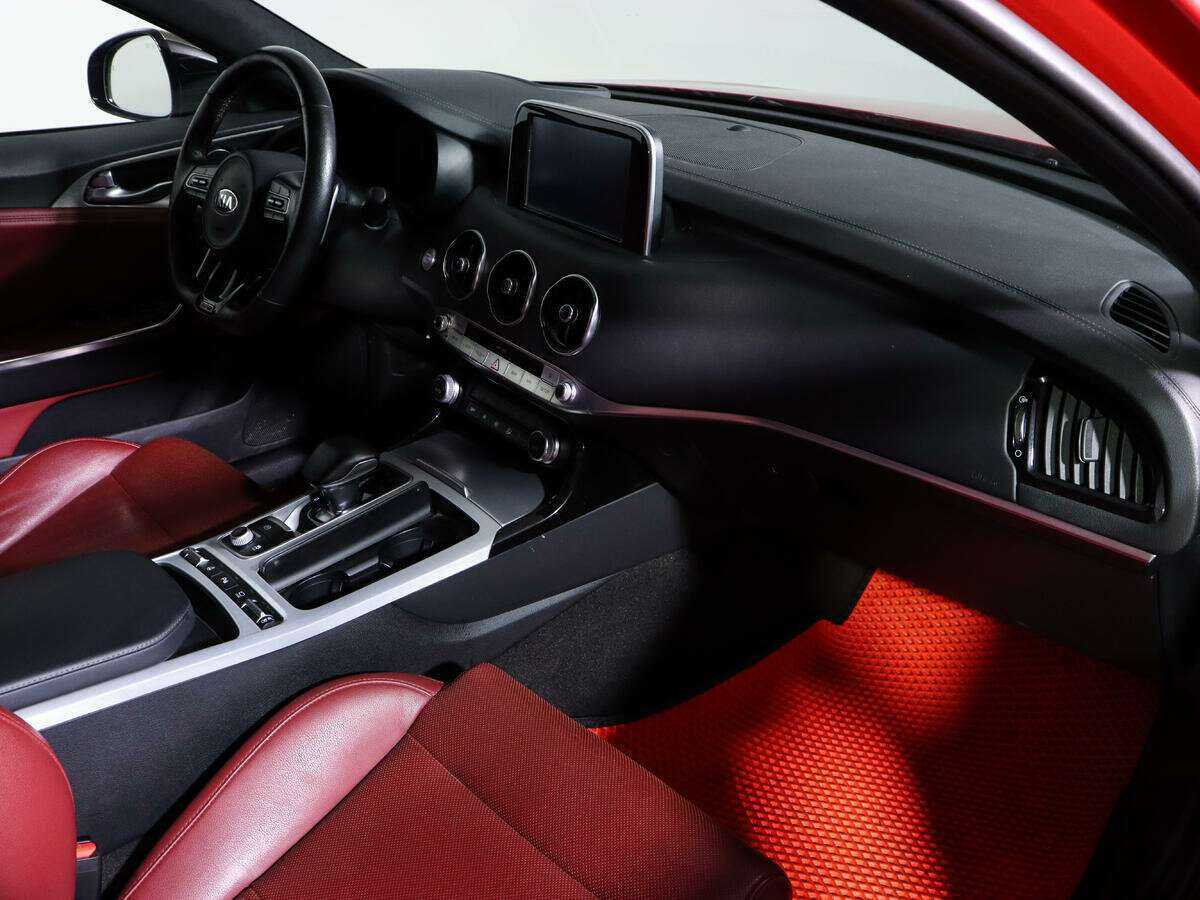 Купить Kia Stinger, 2018, 70 000 км, фото №9