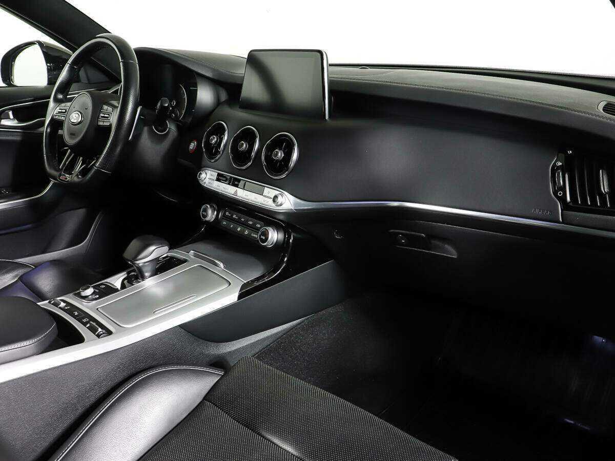 Купить Kia Stinger, 2018, 65 000 км, фото №9