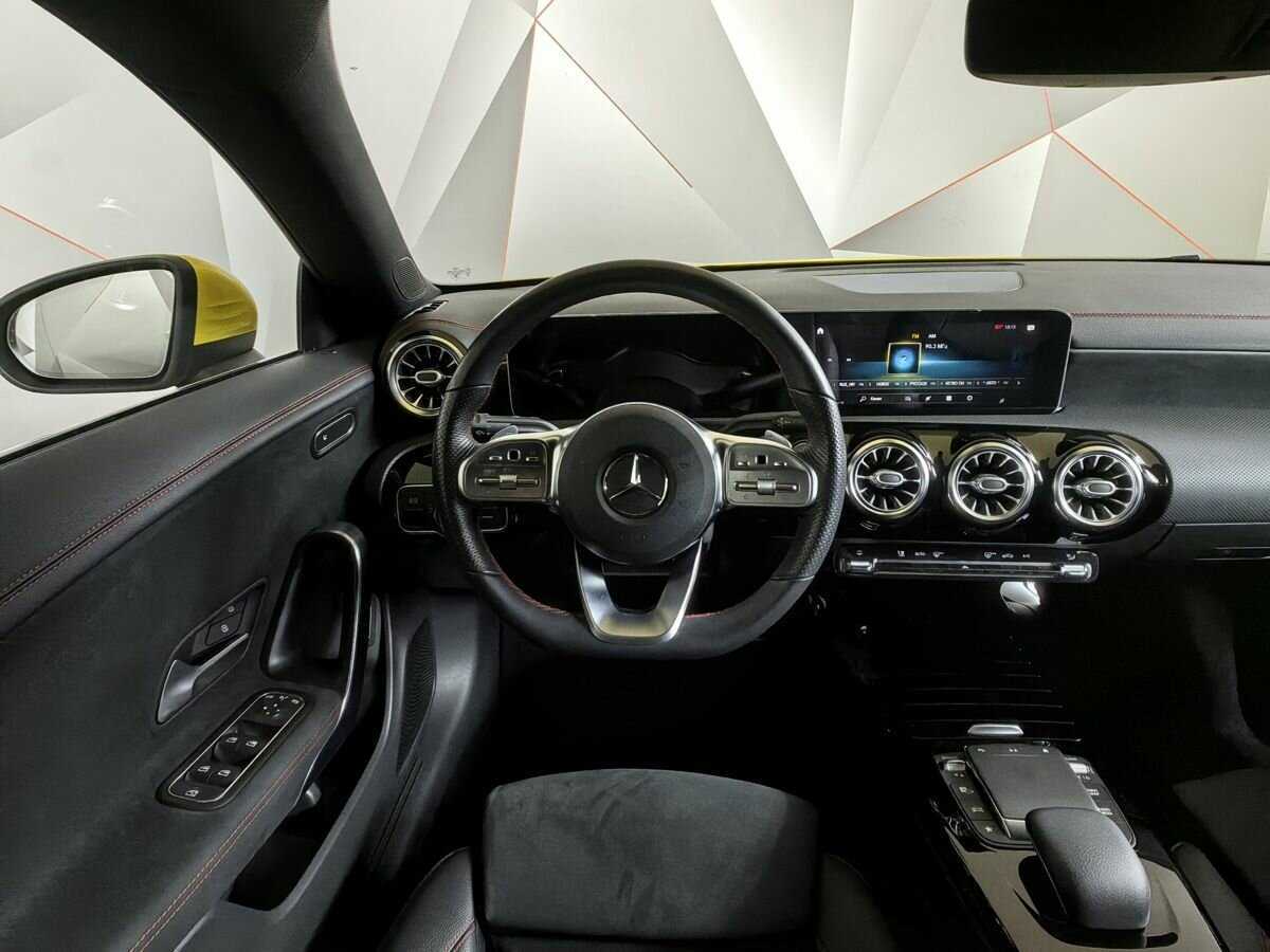 Купить Mercedes-Benz CLA 200, 2020, 39 939 км, фото №14