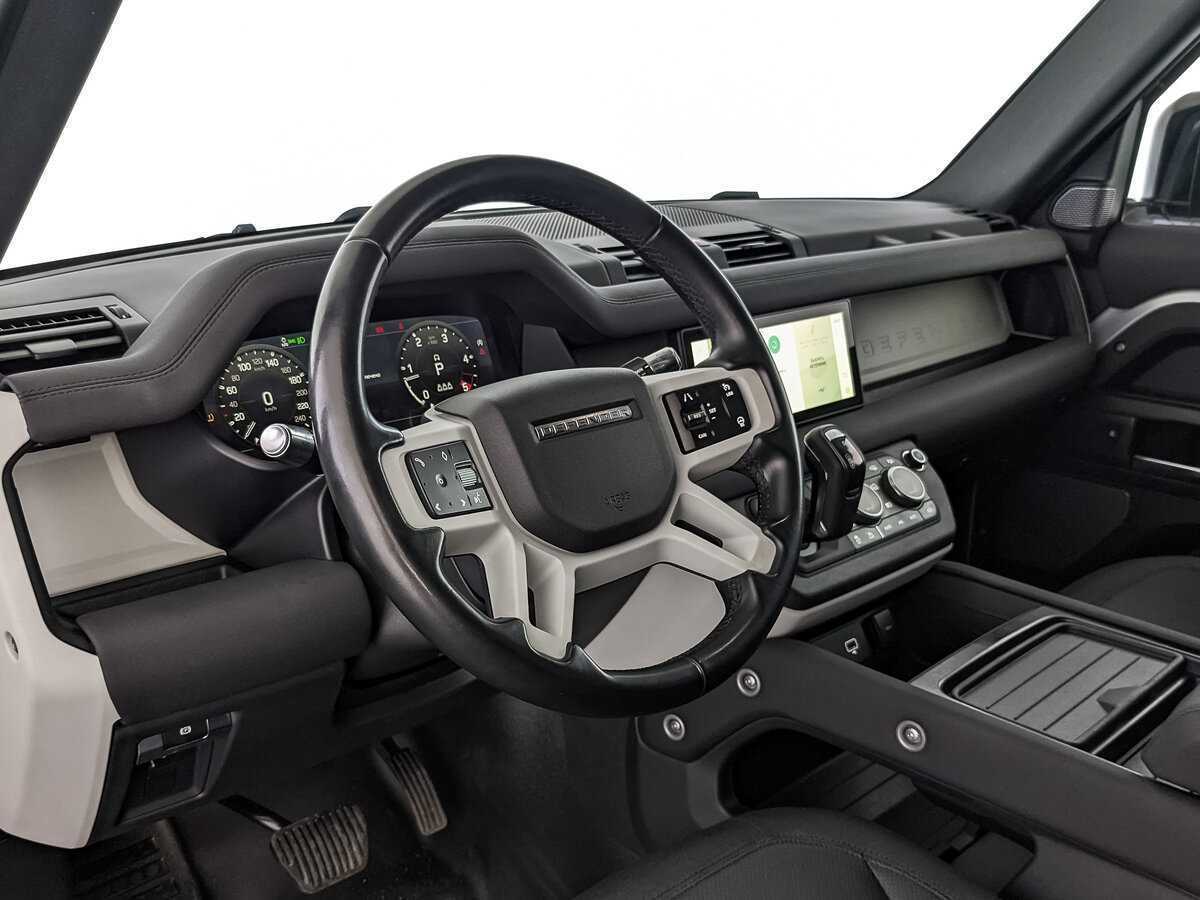 Купить Land Rover Defender 110, 2021, 66 030 км, фото №11