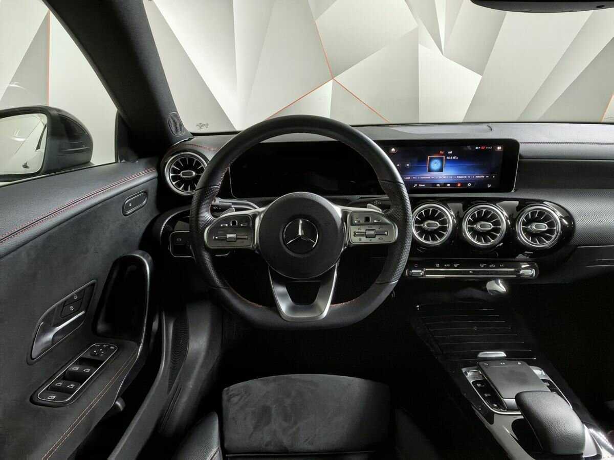 Купить Mercedes-Benz CLA 200, 2019, 38 607 км, фото №15
