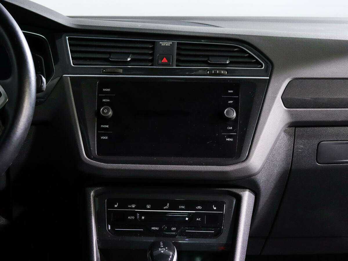 Купить Volkswagen Tiguan, 2021, 70 000 км, фото №11