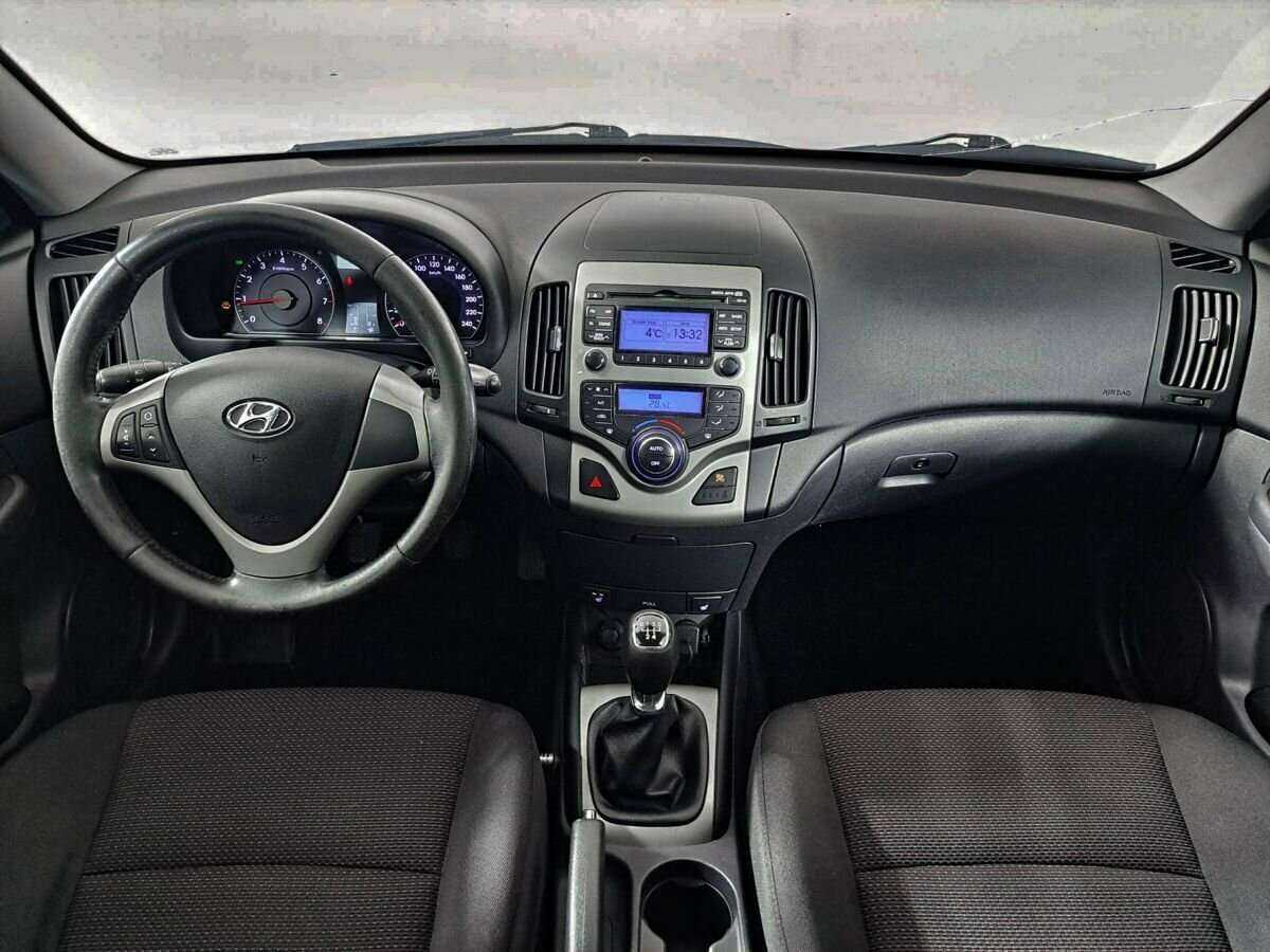 Купить Hyundai i30, 2010, 224 289 км, фото №14