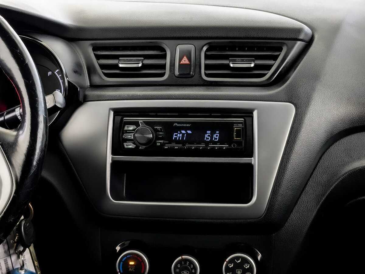 Купить Kia Rio, 2015, 132 369 км, фото №13