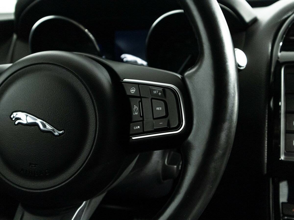 Купить Jaguar XE, 2015, 142 853 км, фото №20