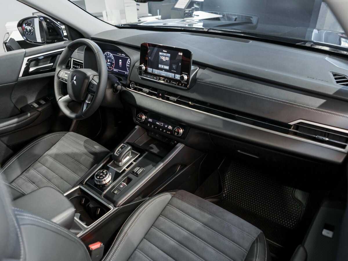 Купить Mitsubishi Outlander, 2023, 21 км, фото №13