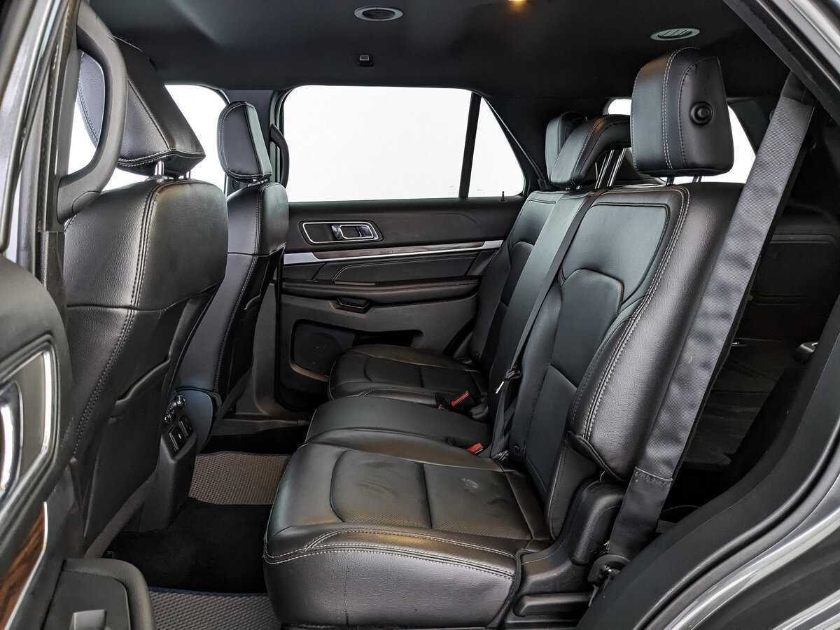 Купить Ford Explorer, 2018, 113 655 км, фото №13