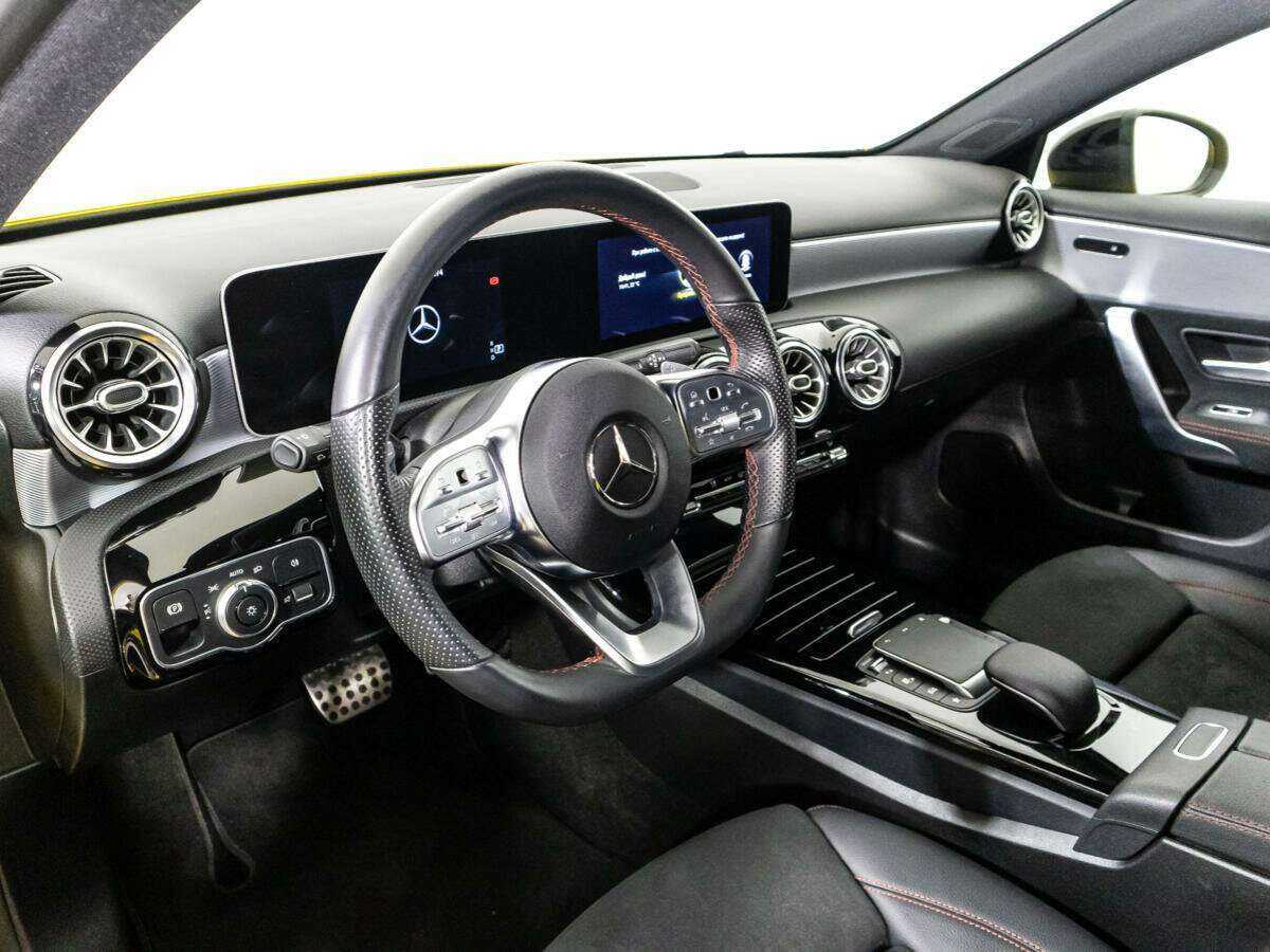 Купить Mercedes-Benz A-Класс 200, 2020, 18 125 км, фото №11