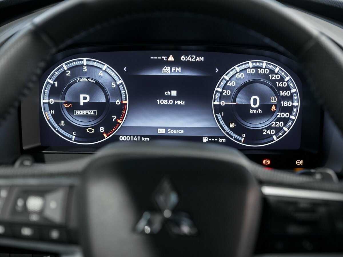 Купить Mitsubishi Outlander, 2023, 21 км, фото №18