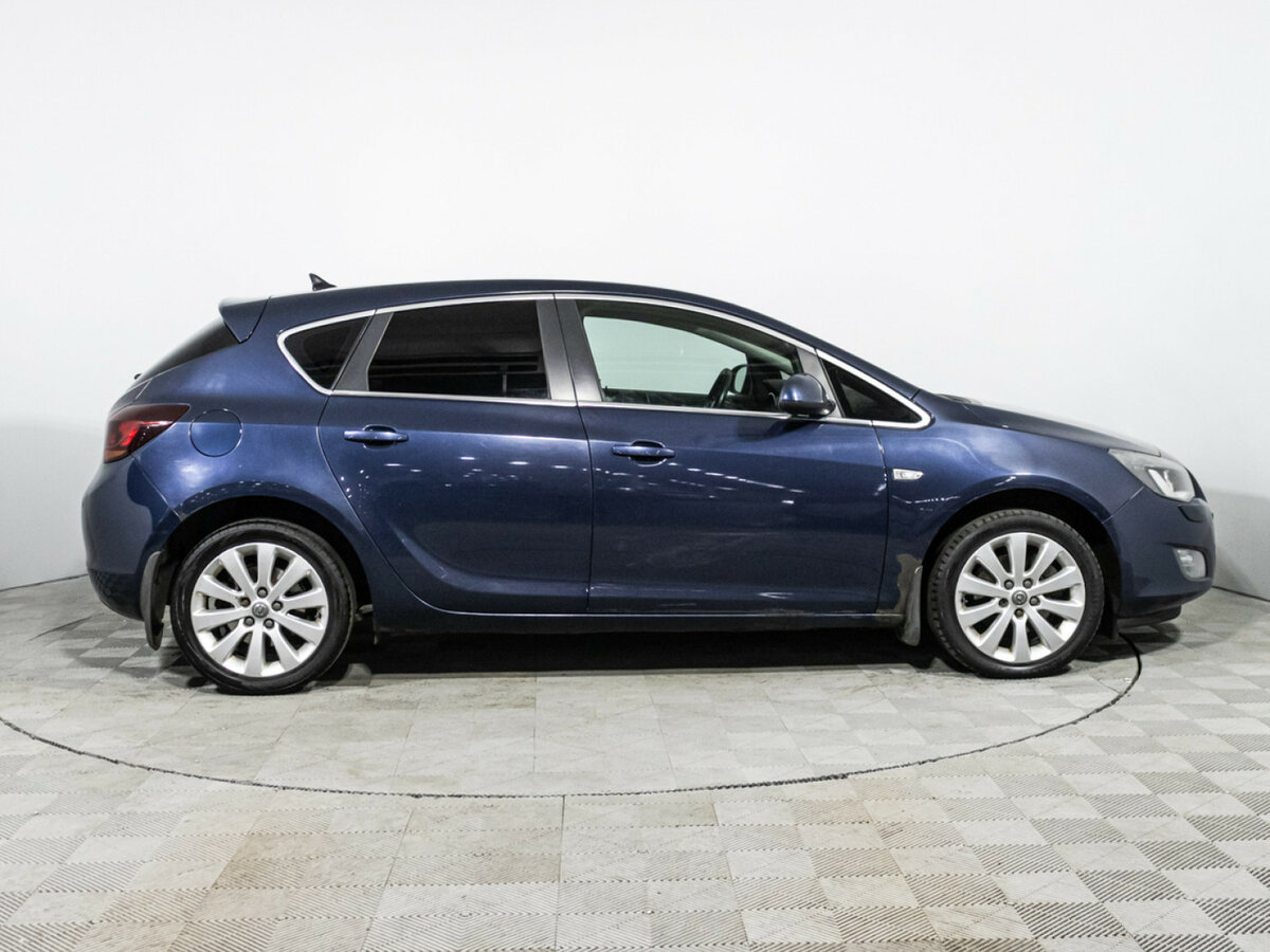 Купить Opel Astra J, 2010, 252 372 км, фото №4