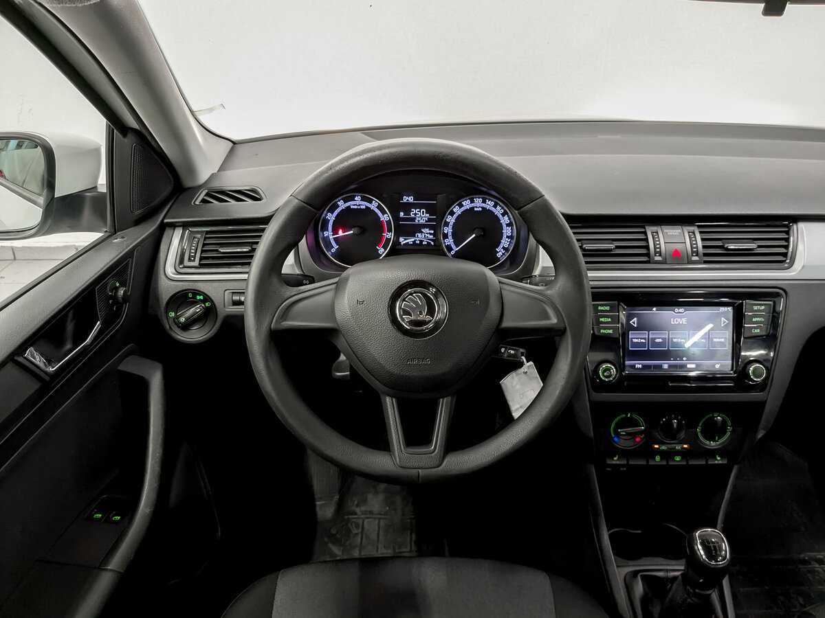 Купить Skoda Rapid, 2017, 176 367 км, фото №21