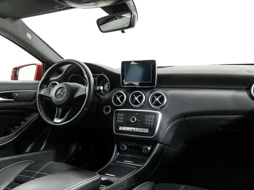 Купить Mercedes-Benz A-Класс 180, 2016, 105 560 км, фото №9