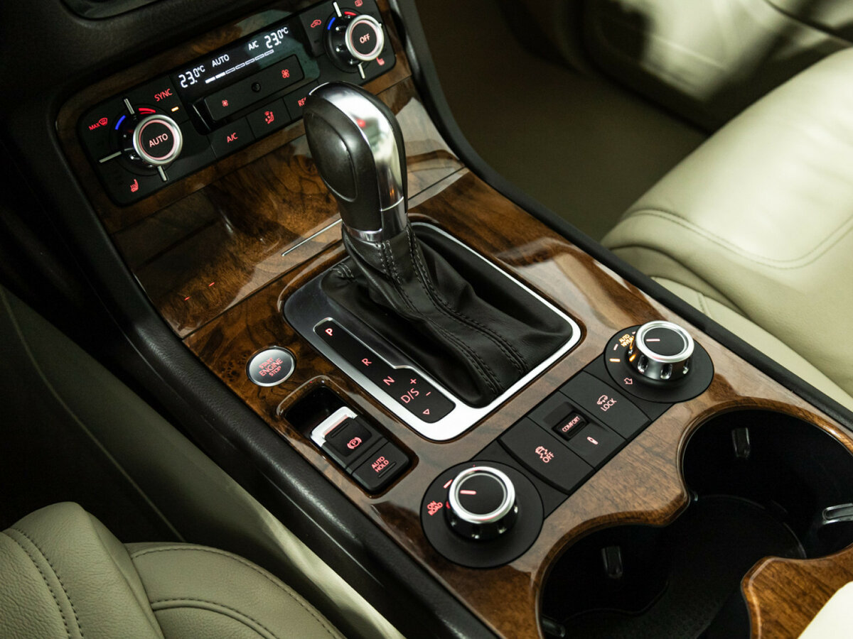 Купить Volkswagen Touareg II, 2013, 74 075 км, фото №18