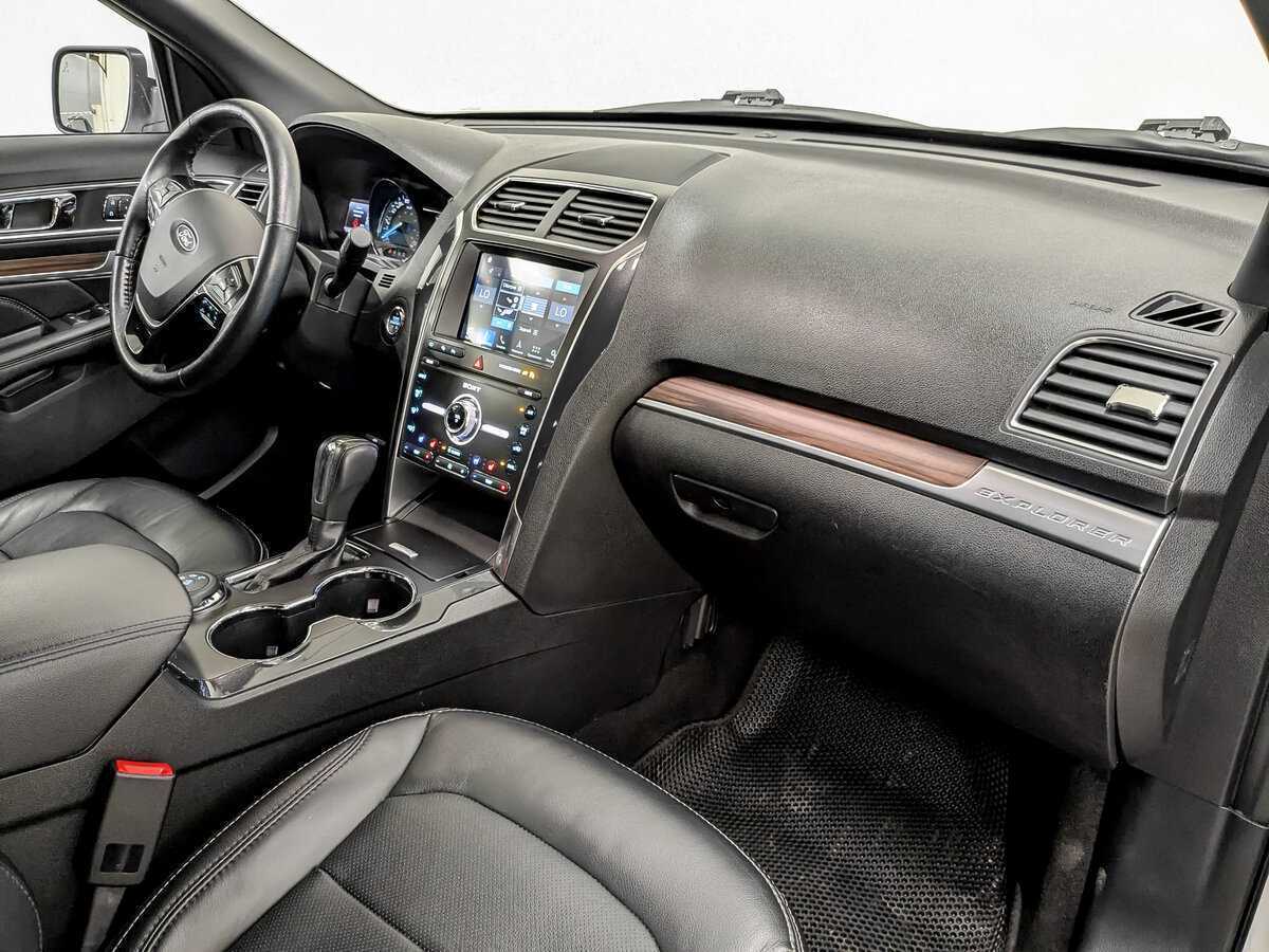 Купить Ford Explorer, 2019, 111 600 км, фото №11