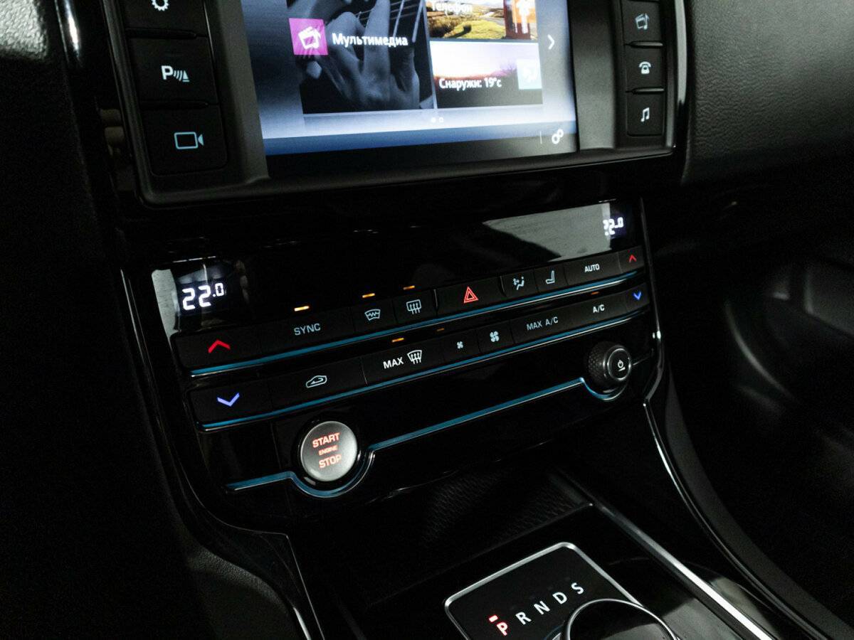 Купить Jaguar XE, 2015, 142 853 км, фото №16