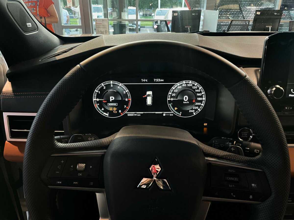 Купить Mitsubishi Outlander, 2022, 23 км, фото №8
