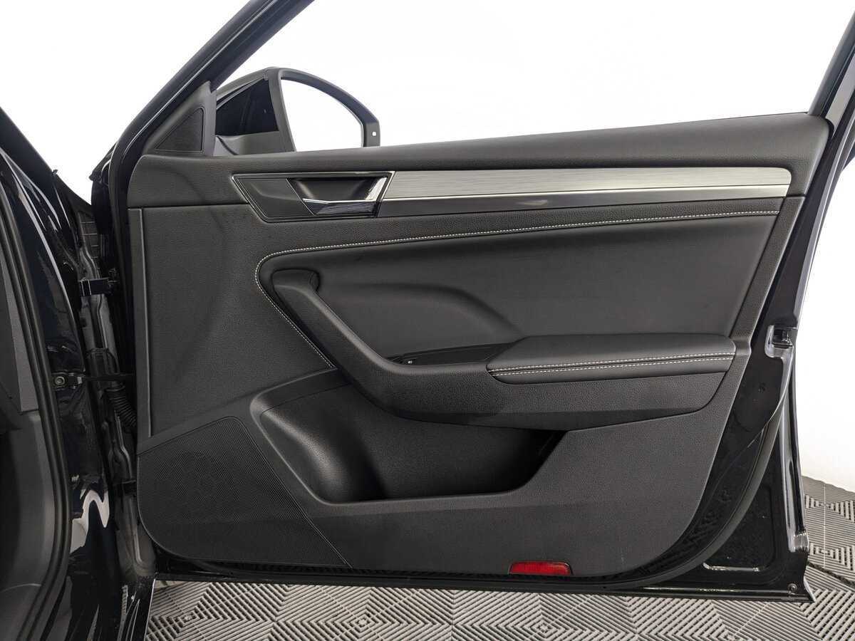 Купить Skoda Superb, 2024, 190 км, фото №24