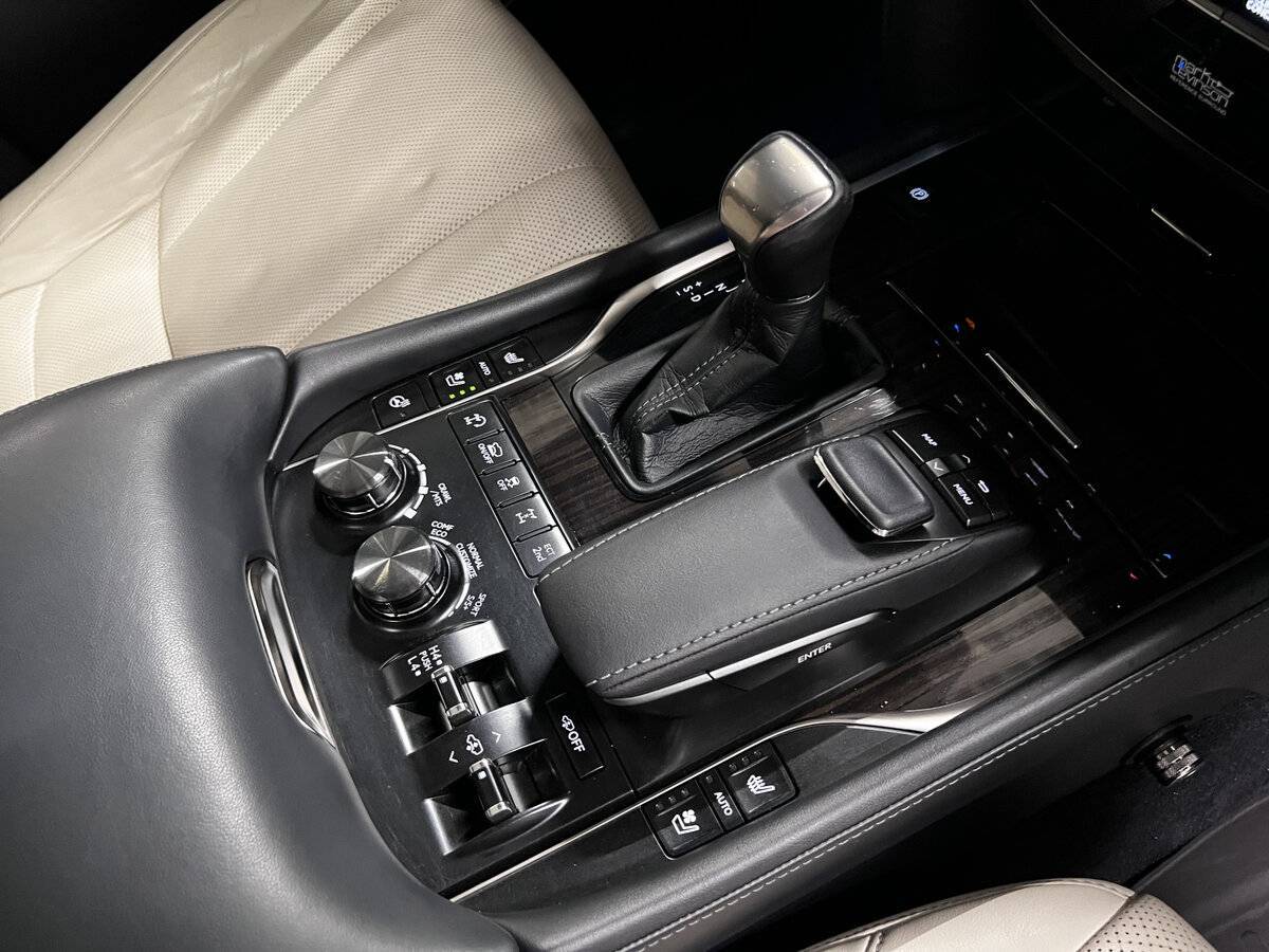 Купить Lexus LX 570, 2017, 138 900 км, фото №21