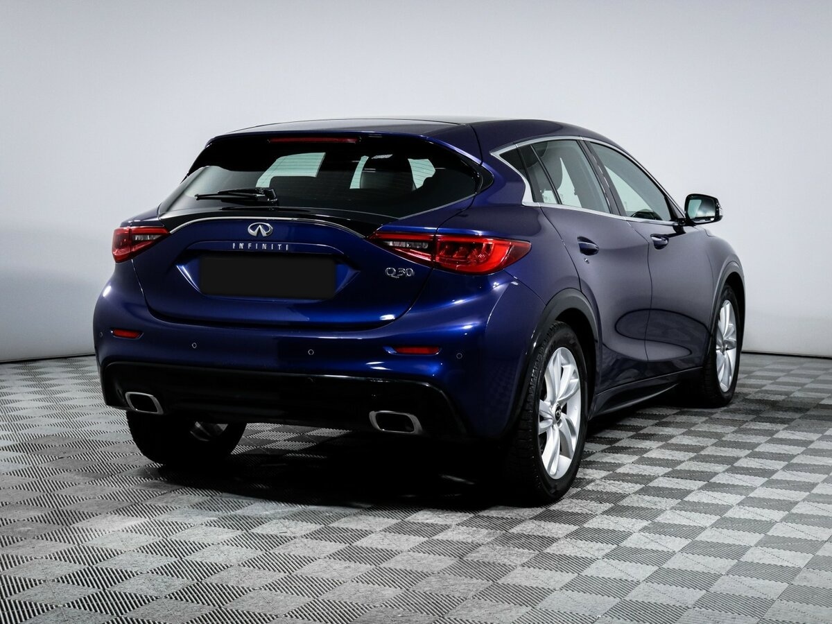 Купить Infiniti Q30, 2017, 72 061 км, фото №4