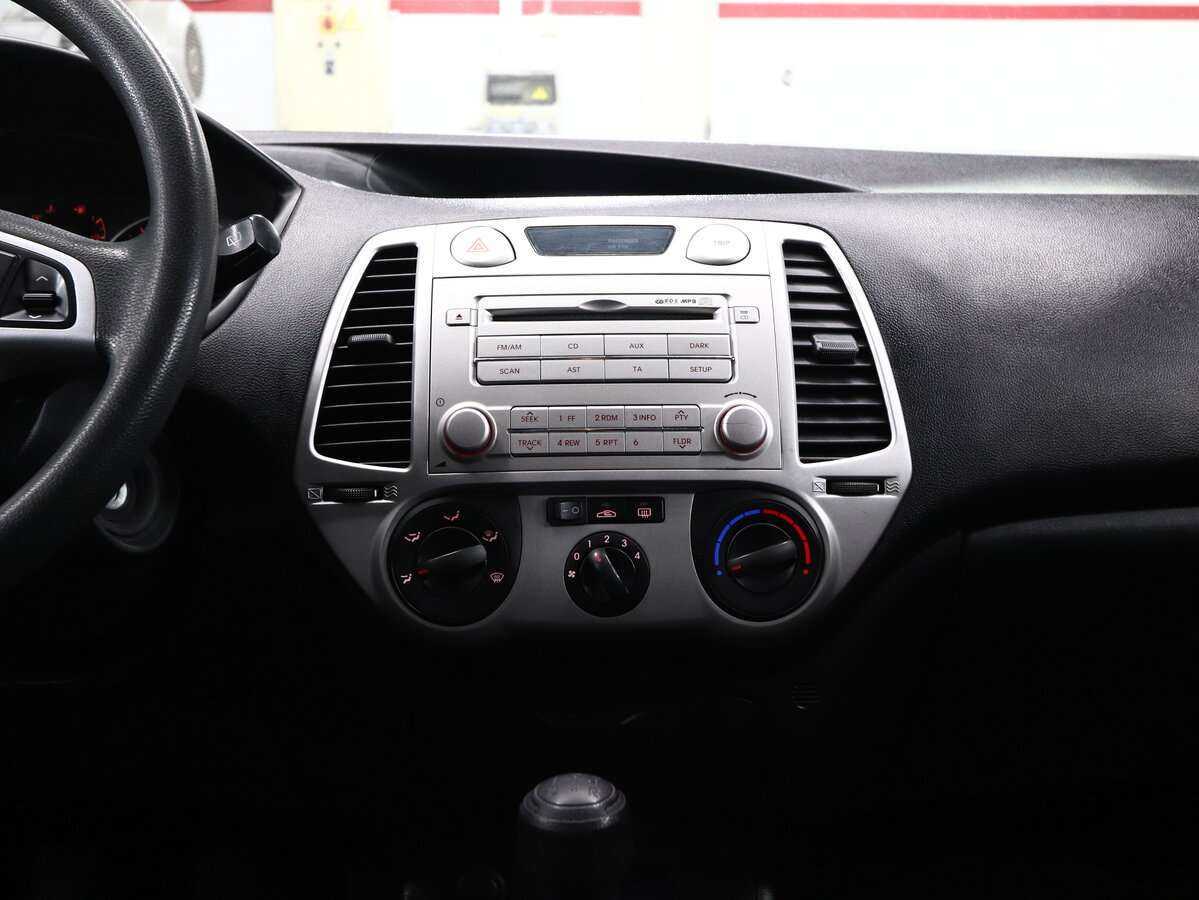 Купить Hyundai i20, 2010, 108 000 км, фото №16