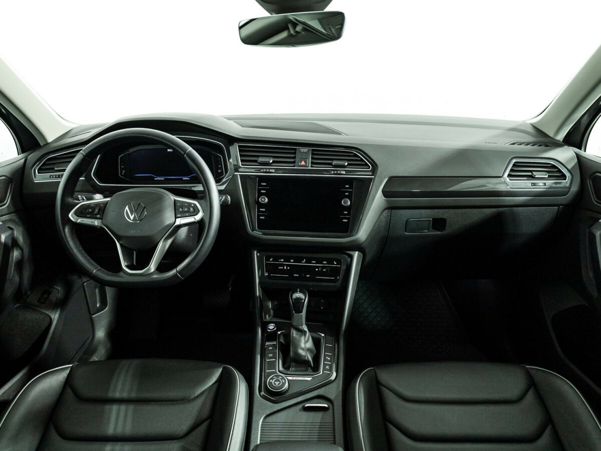 Купить Volkswagen Tiguan II Рестайлинг, 2021, 59 695 км, фото №11
