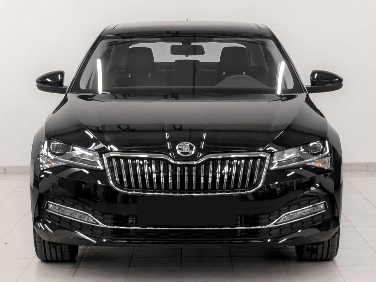 Купить Skoda Superb, 2024, 190 км, фото №2