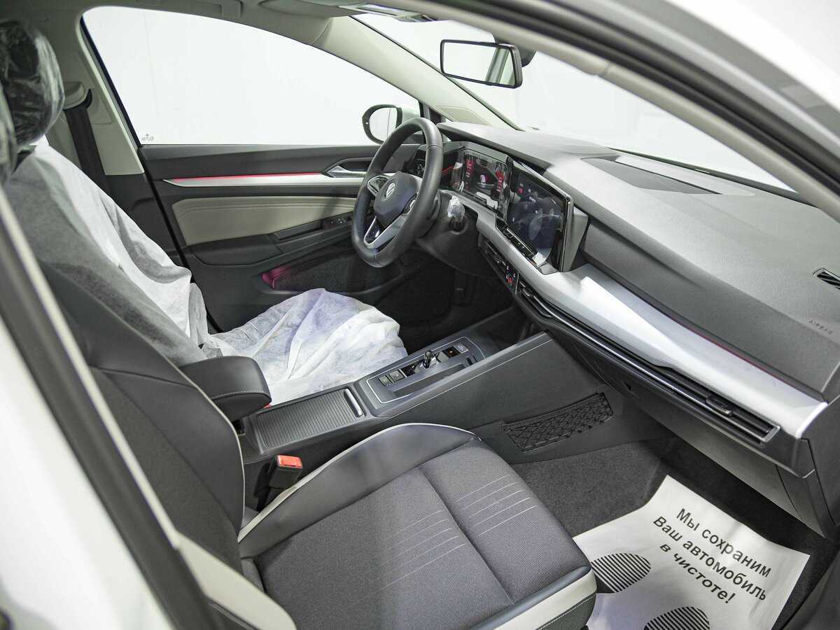 Купить Volkswagen Golf, 2024, 50 км, фото №15