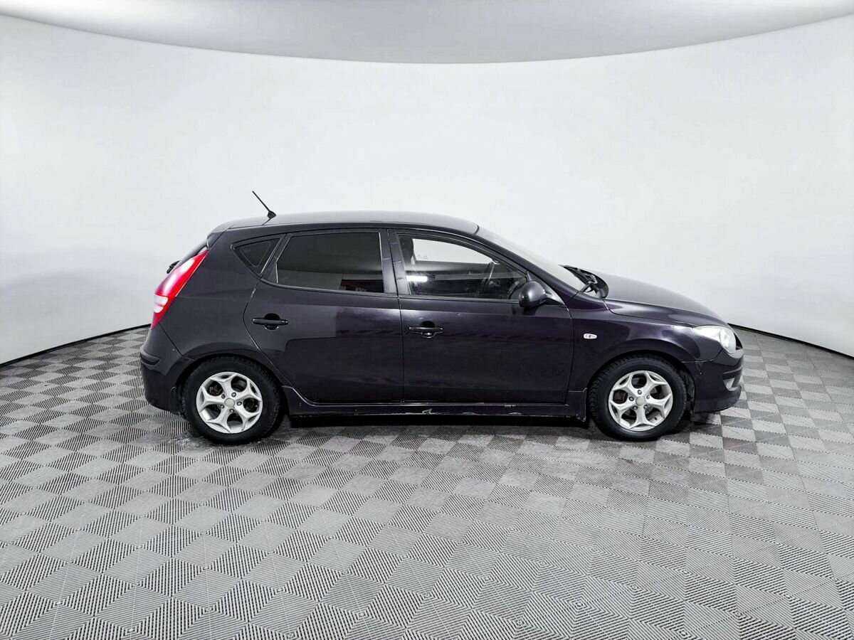 Купить Hyundai i30, 2010, 224 289 км, фото №4