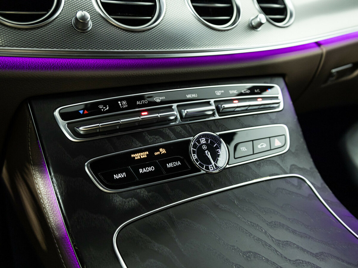 Купить Mercedes-Benz E-Класс 200 d V (W213, S213, C238), 2019, 123 769 км, фото №17