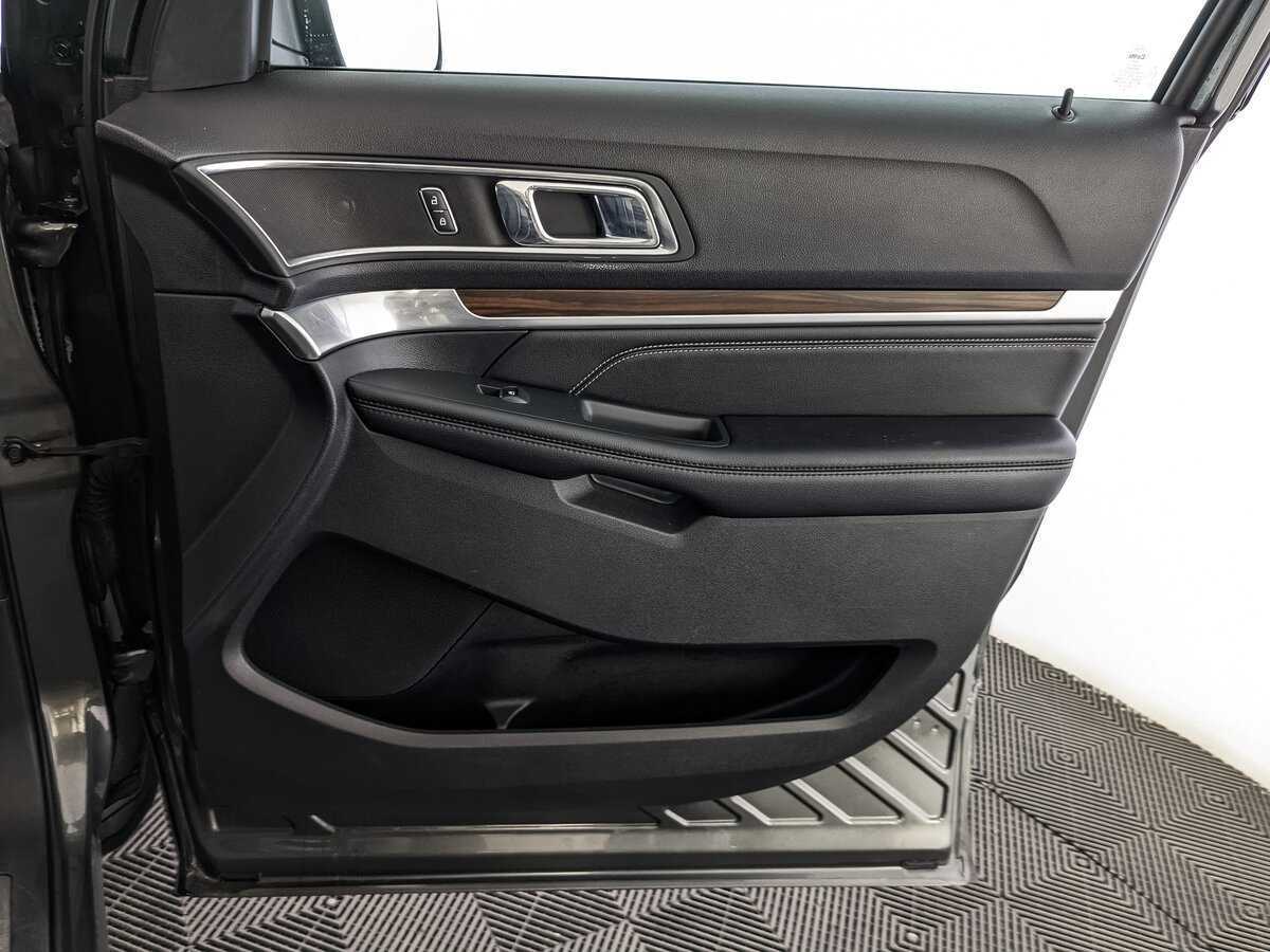 Купить Ford Explorer, 2018, 113 655 км, фото №20