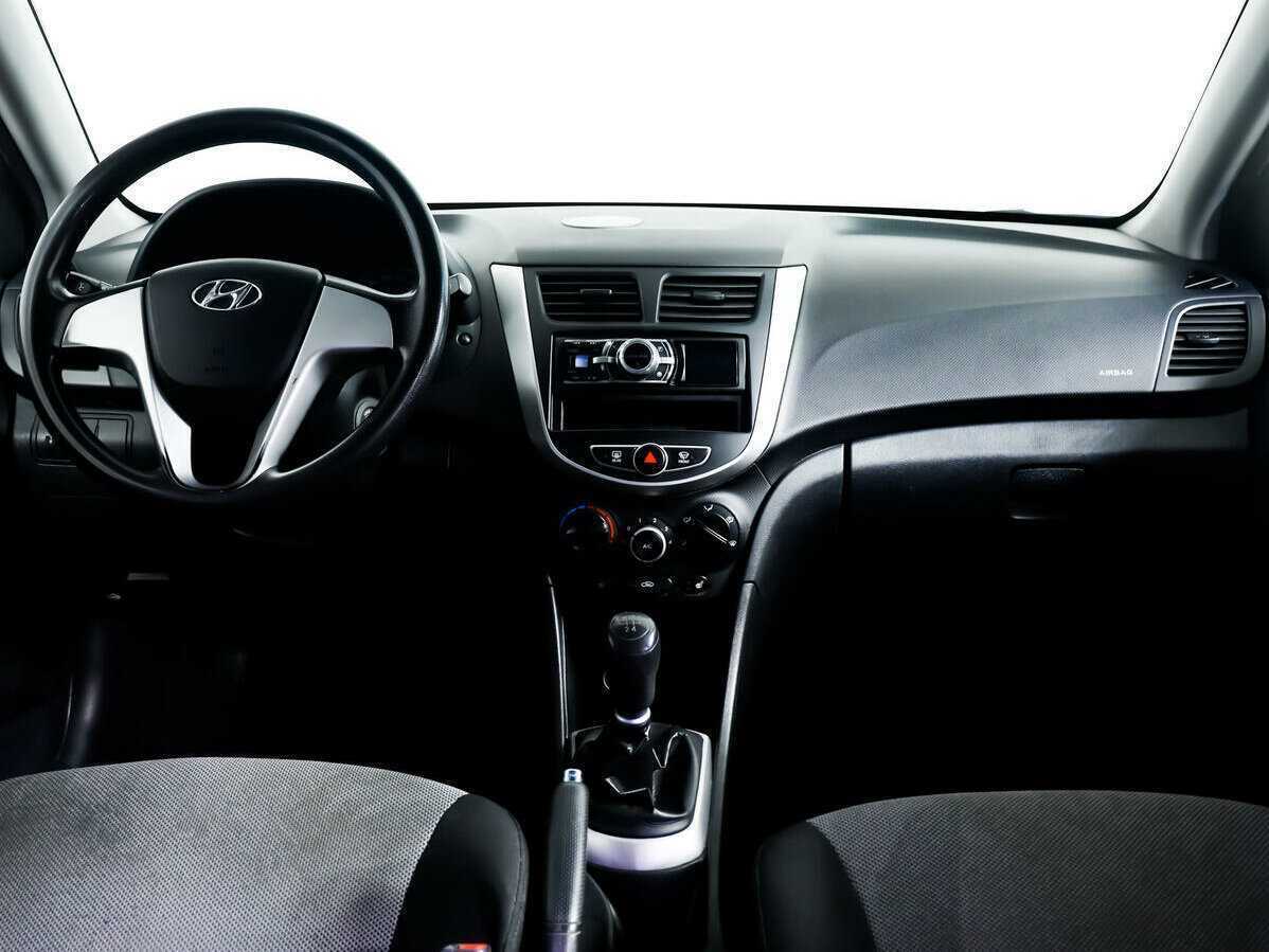 Купить Hyundai Solaris, 2012, 177 289 км, фото №11