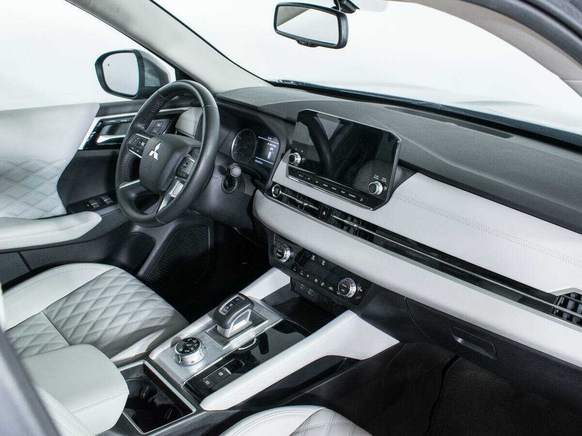 Купить Mitsubishi Outlander, 2022, 6 600 км, фото №9