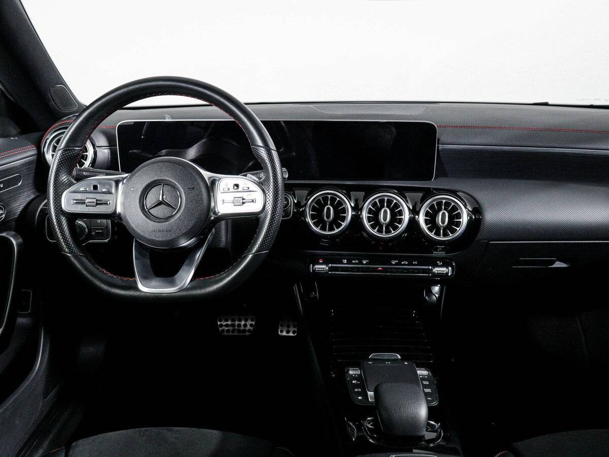 Купить Mercedes-Benz CLA 200, 2019, 65 061 км, фото №12