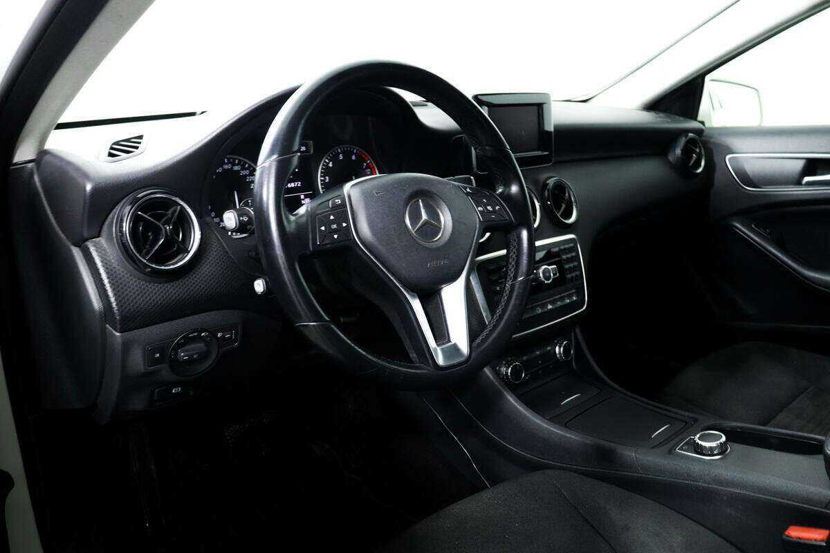 Купить Mercedes-Benz A-Класс 180, 2014, 116 872 км, фото №13