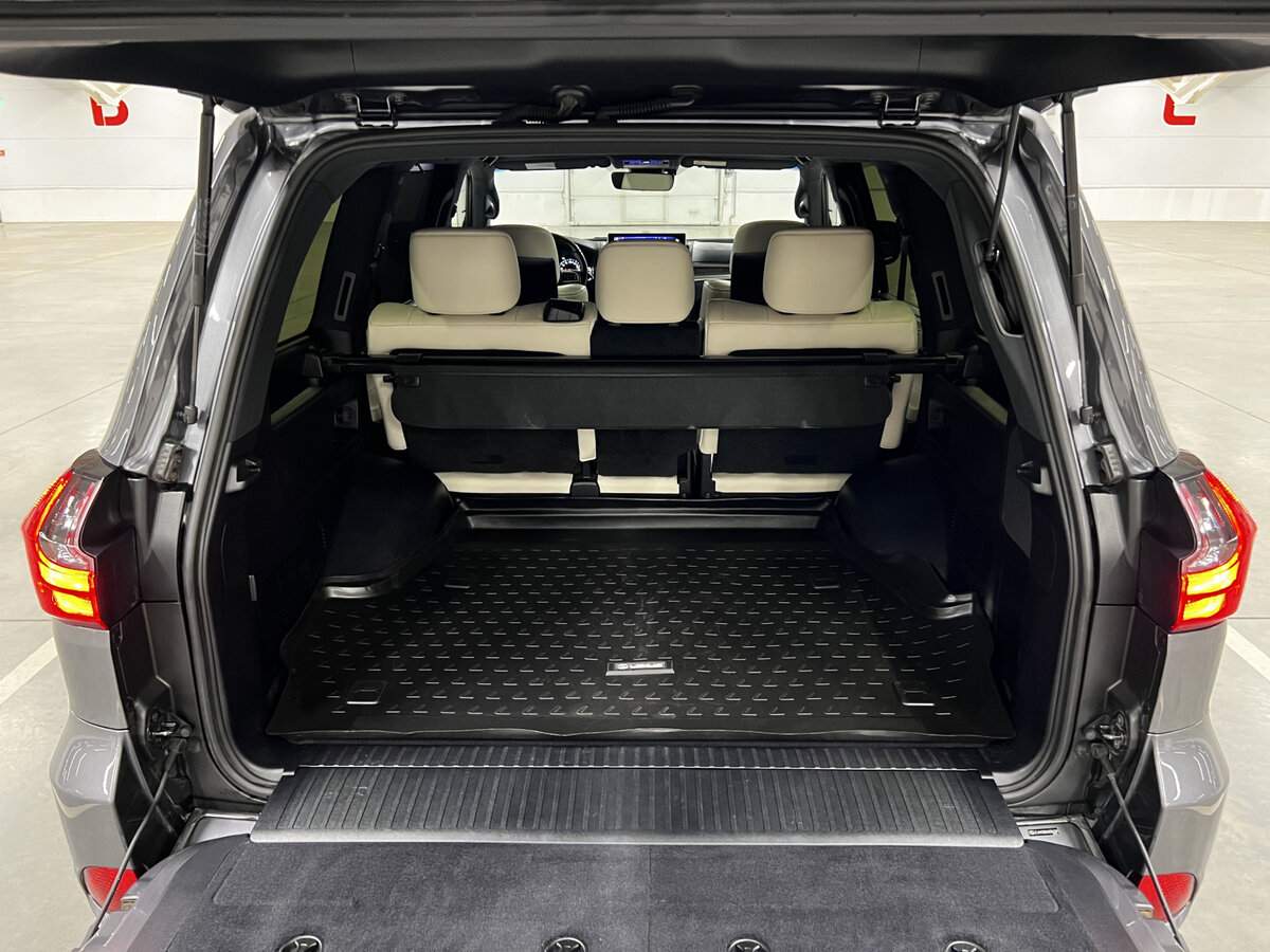 Купить Lexus LX 570, 2017, 138 900 км, фото №9
