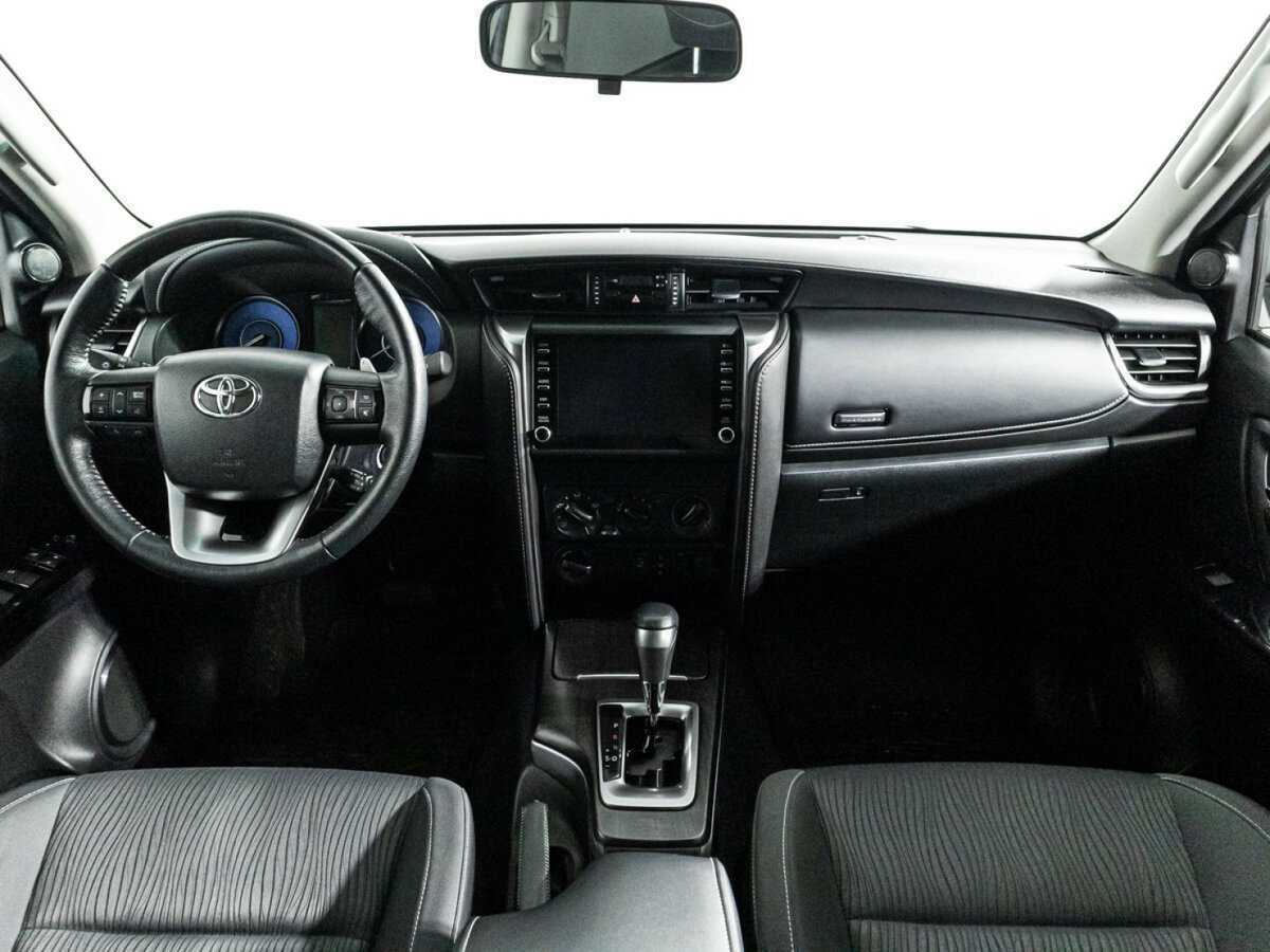 Купить Toyota Fortuner, 2020, 72 000 км, фото №11