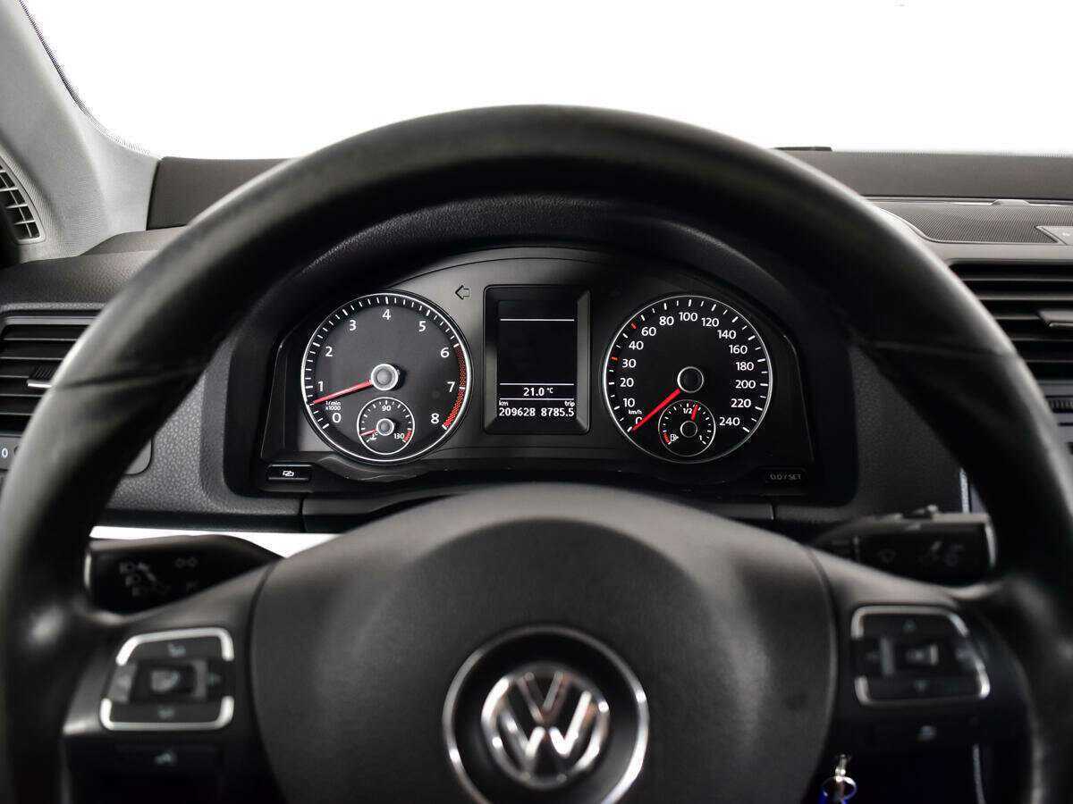 Купить Volkswagen Jetta, 2010, 209 627 км, фото №11